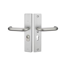 VEILIGHEIDSGARNITUUR, D4E, ALUM., RECHTHOEKIG, KRUK/KRUK, MET KERNTREKBEVEILIGING, PC72, DEURDIKTE 40-54MM VEILIGHEIDSGARNITUUR, D4E, ALUM., RECHTHOEKIG, KRUK/KRUK, MET KERNTREKBEVEILIGING, PC72, DEURDIKTE 40-54MM