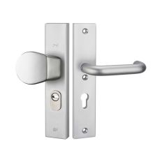 VEILIGHEIDSGARNITUUR, D4E, ALUM., RECHTHOEKIG, DUWER/KRUK, MET KERNTREKBEVEILIGING, PC55, DEURDIKTE 40-54MM VEILIGHEIDSGARNITUUR, D4E, ALUM., RECHTHOEKIG, DUWER/KRUK, MET KERNTREKBEVEILIGING, PC55, DEURDIKTE 40-54MM
