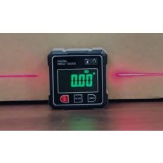 WATERPAS DIGITAAL MAGNETISCH MET TWEE-ZIJDIGE LASER